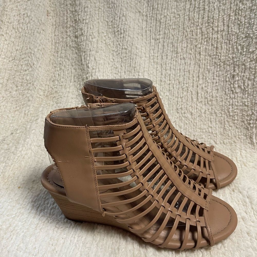 Torrid synthetic Stylish synthetic Tan cage Wedge Sandals SZ 12W side zipper.